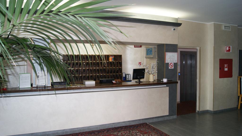 Hotel Ristorante Novara Expo Bareggio Exterior photo